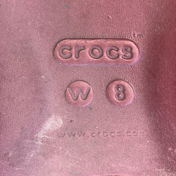 Crocs Women's Lina Ballet Flat, maroonish/pink color, women’s size 8 - Picture 8 of 9